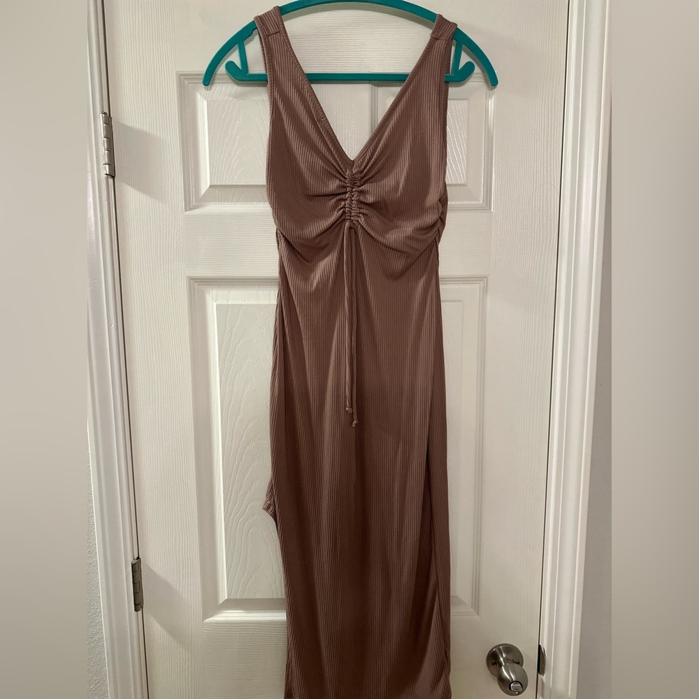 Brownish pink Sleeveless Ruched Dress